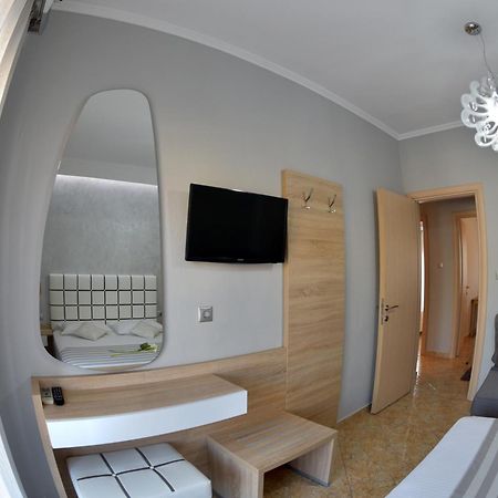 Elenas Apartments 사르티 외부 사진