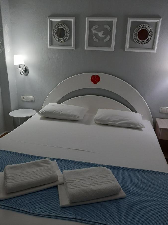 Elenas Apartments 사르티 외부 사진