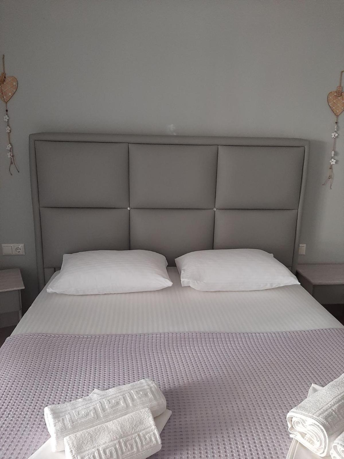 Elenas Apartments 사르티 외부 사진