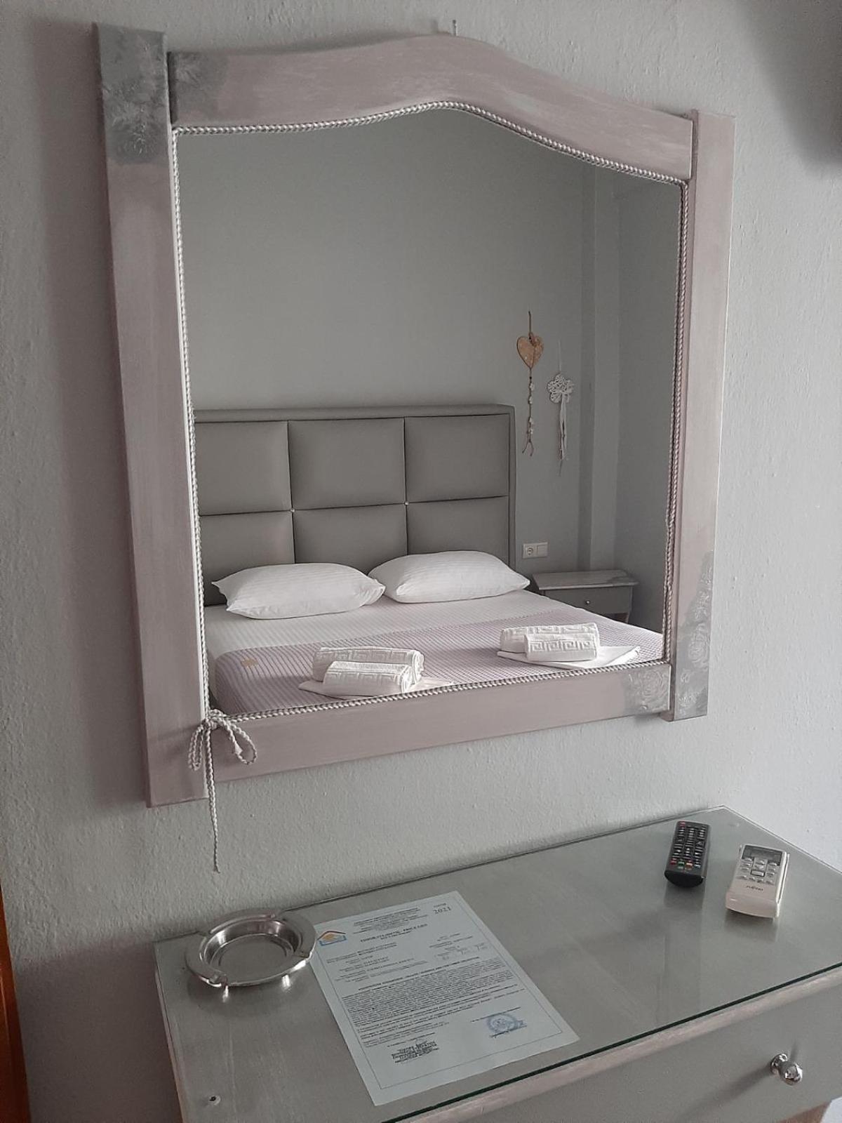 Elenas Apartments 사르티 외부 사진