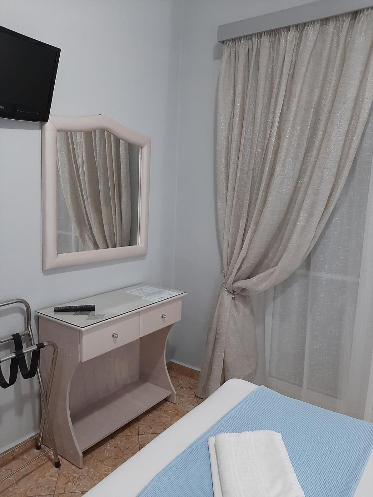 Elenas Apartments 사르티 외부 사진